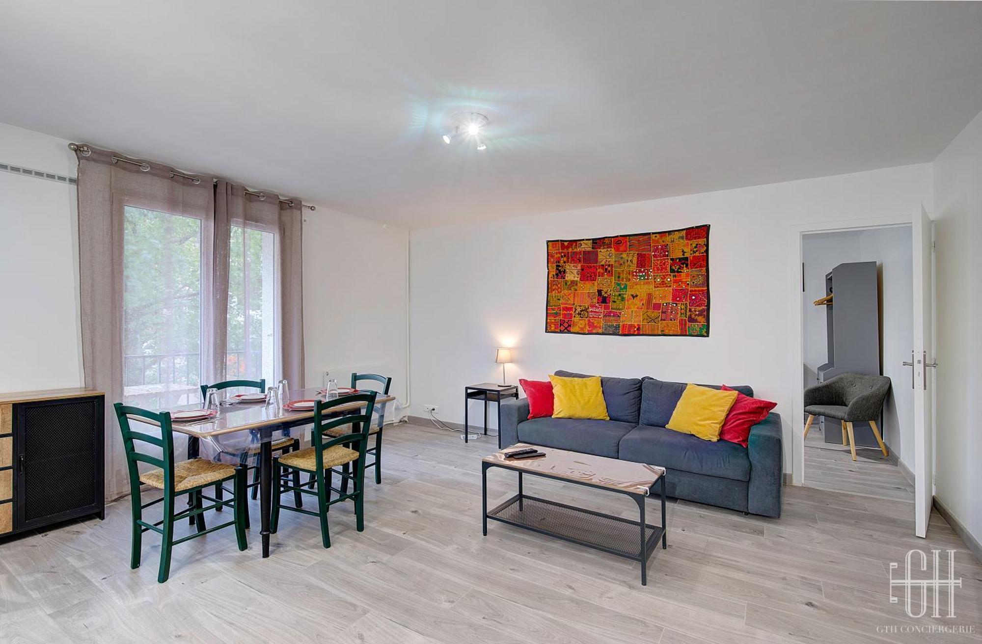 L'acacia Centre Apartment Tours